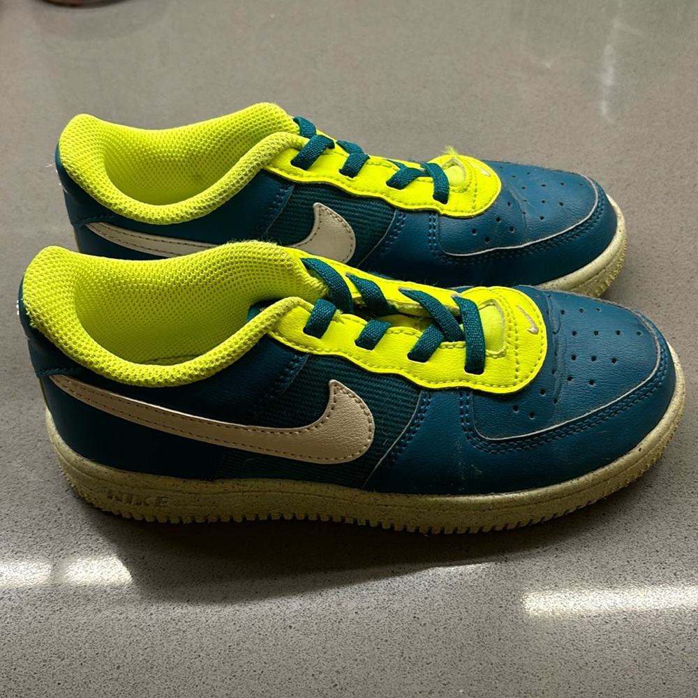 Kids size 13C Nike Force 1 Crater Next Nature in Bright Spruce/Phantom/Volt